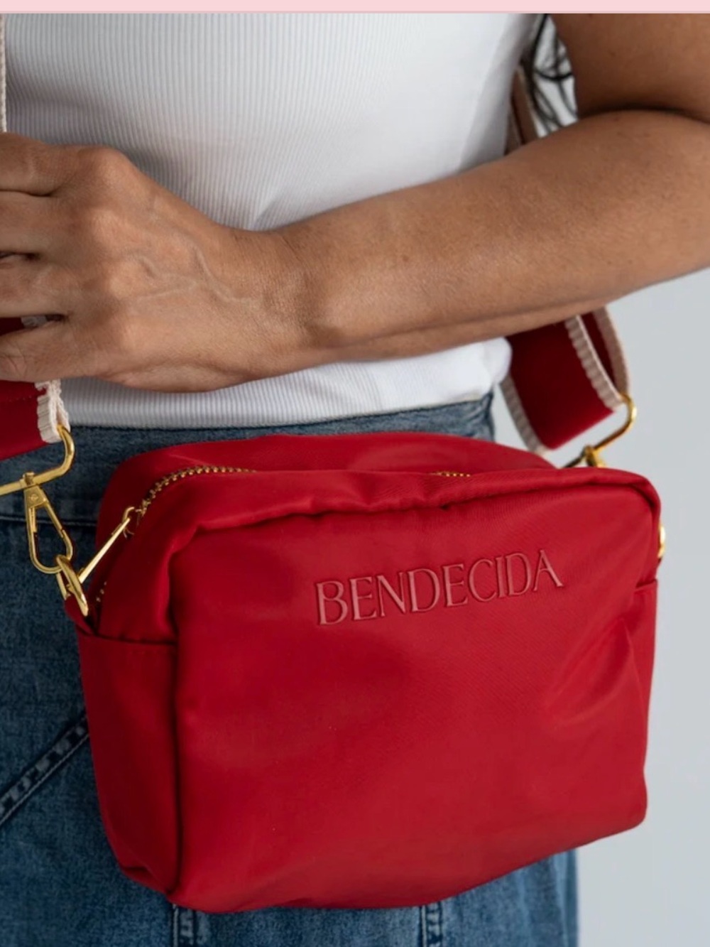 NWT BENDECIDA Red Crossbody Bag